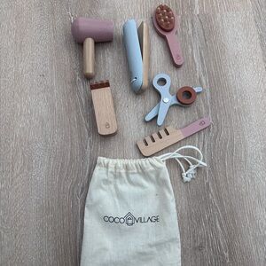 Coco Village Wooden Hair Dresser Pretend Play Set – Great Condition
